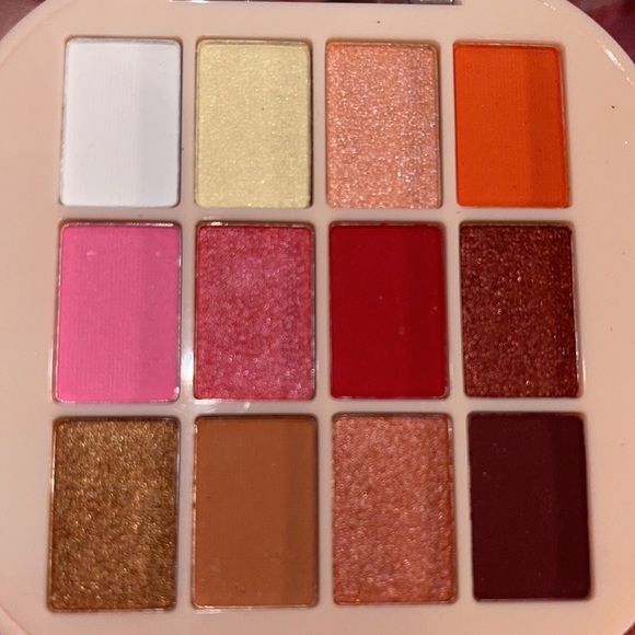 🎈SALE🎈🎀#19.MAKEUP BUNDLE🎀 - Picture 6 of 12